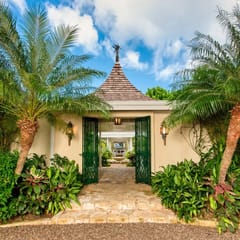 Private 2BR Open-Air Villa | Panoramic Views & Pool
