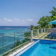 Rumpanions Oceanfront Escape
