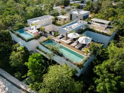 Contemporary 8BR Estate in La Privada | Dual Villas, Private Pools & Beach Access - Image 4