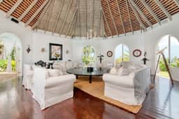 Luxury 6BR Villa With Sea Views & Private Pool - Image 4