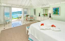 Private 2BR Open-Air Villa | Panoramic Views & Pool - Image 4