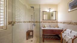 Luxury Beachfront 6BR Villa with Pool and Staff - Image 5
