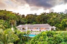 Secluded 3BR Garden Villa | Pool & Ocean Views - Image 4