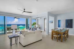Rumpanions Oceanfront Escape - Image 2