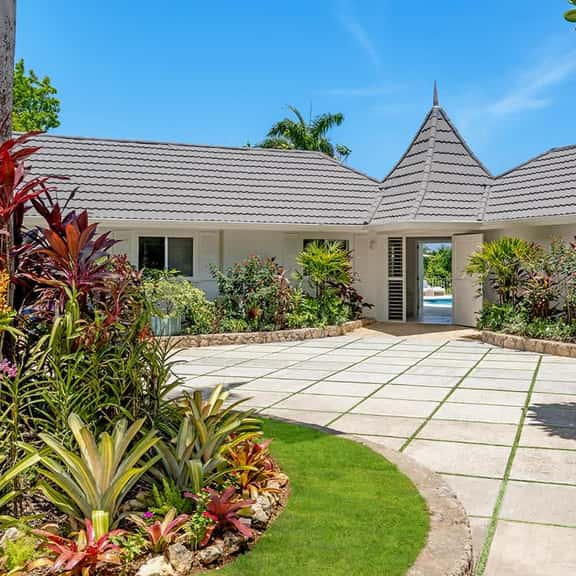 Tranquil 4BR Villa | Pool, Spa & Resort Access - Image 1