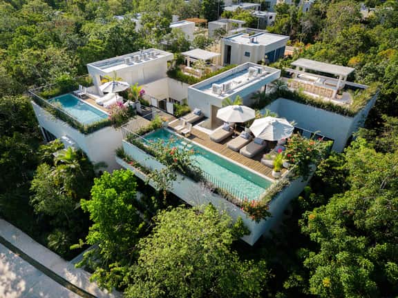 Contemporary 8BR Estate in La Privada | Dual Villas, Private Pools & Beach Access - Image 4