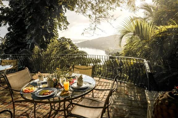 Luxury 6BR Villa With Sea Views & Private Pool - Image 5