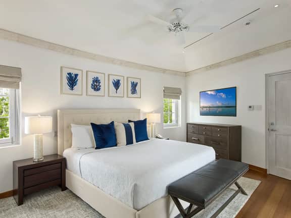 Bachelor Hall - Image 4